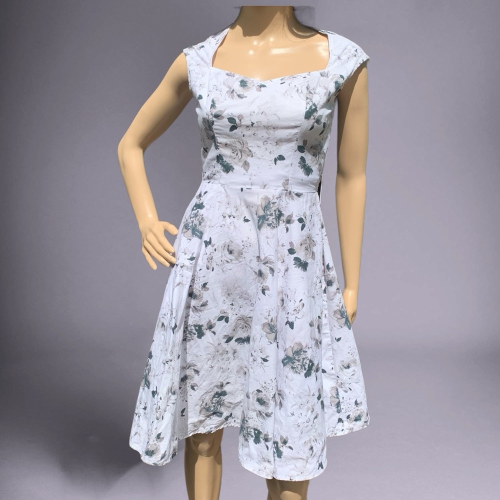 Retrolicious Floral Fit & Flare Skater Midi Dress Retro Vintage Style Size Small